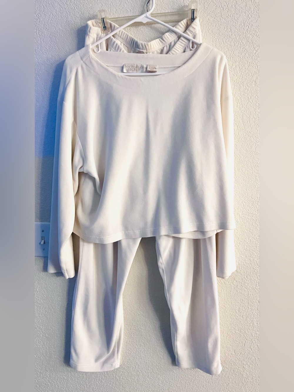 Victoria's Secret White Velvet Relaxed Cropped Crew Top and Lounging Set